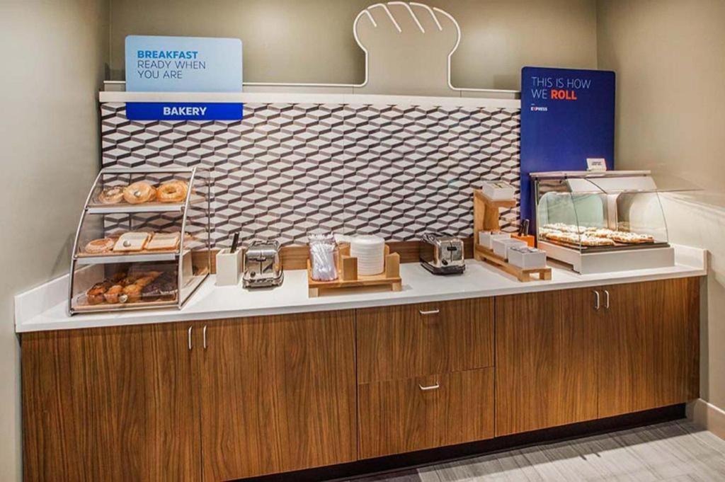 Holiday Inn Express Camden Hotel By Ihg Esterno foto