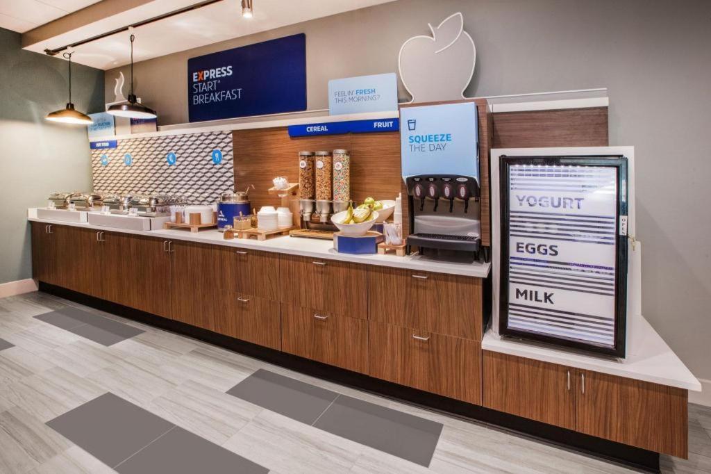 Holiday Inn Express Camden Hotel By Ihg Esterno foto