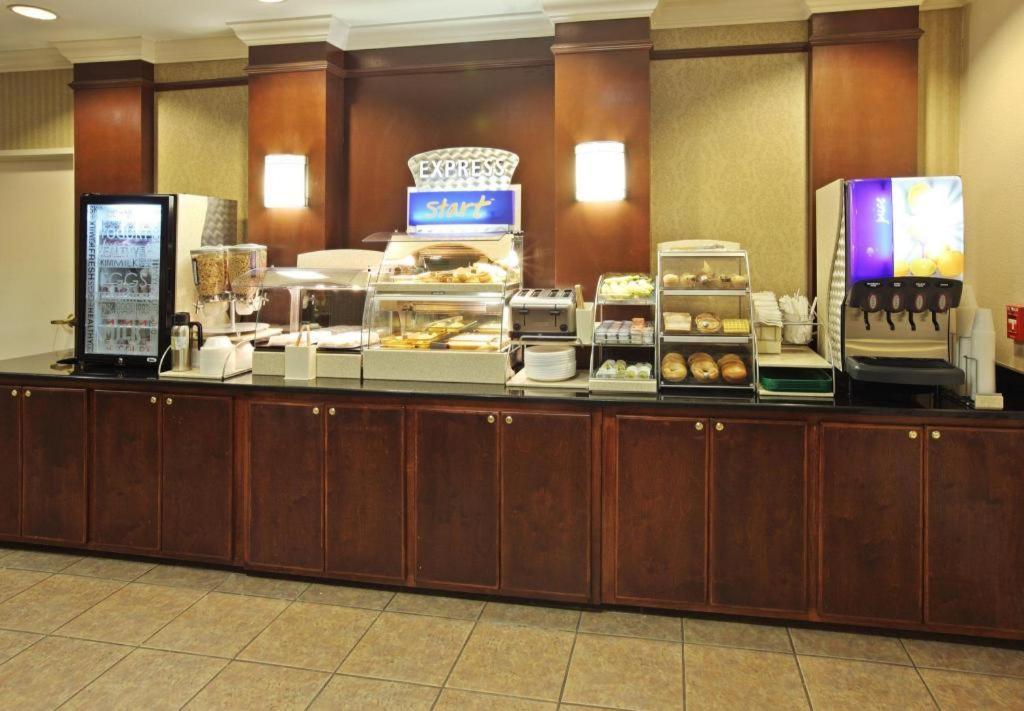 Holiday Inn Express Camden Hotel By Ihg Esterno foto